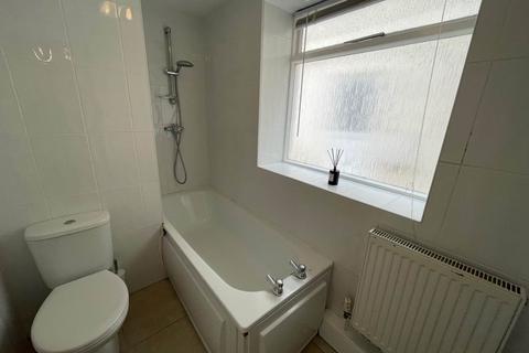 1 bedroom flat to rent, George Street, Weston-super-Mare,