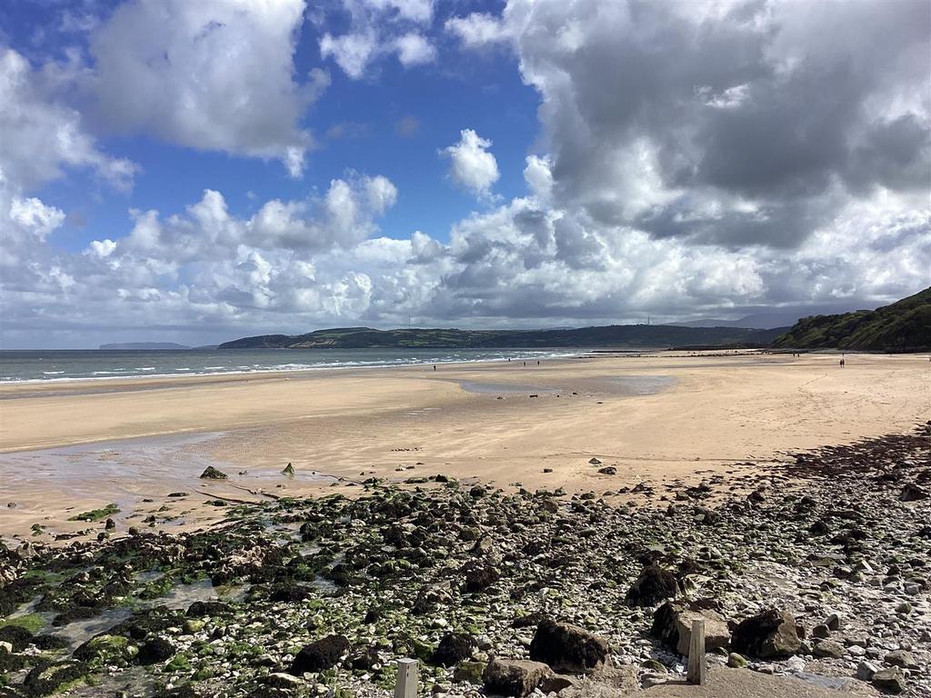 Benllech beach.jpg