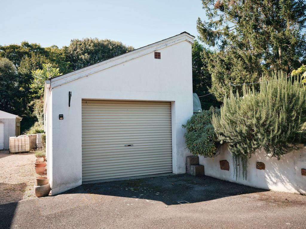 Garage block