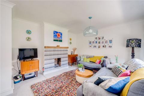 2 bedroom apartment for sale, Midge Hall Close, Burley in Wharfedale, Ilkley, West Yorkshire, LS29