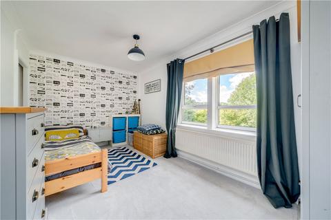 2 bedroom apartment for sale, Midge Hall Close, Burley in Wharfedale, Ilkley, West Yorkshire, LS29