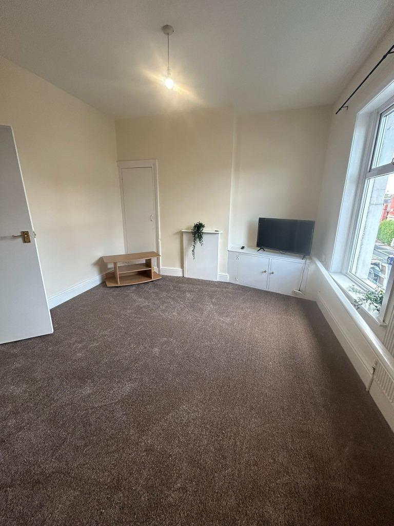 Apartment in Preston - View 3