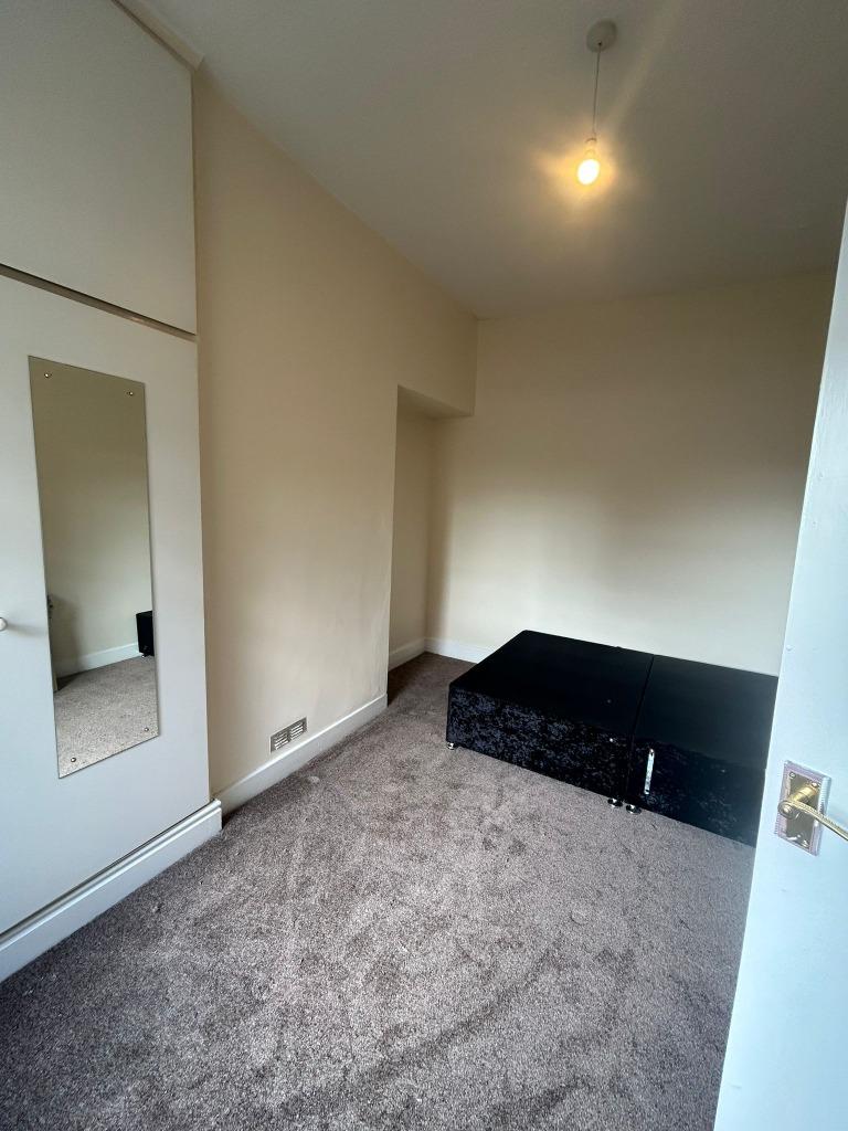 Apartment in Preston - View 5
