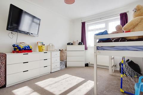 4 Draper Road, Bournemouth, BH11 8BD