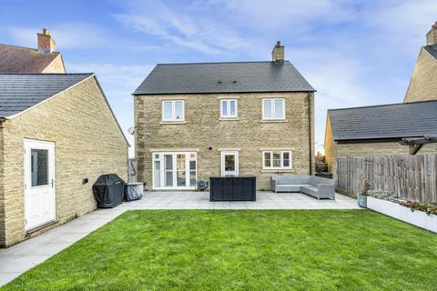 4 bedroom house for sale, Church Leys Field, Ambrosden, Bicester