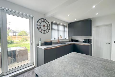 7 Sunridge Close, Stoke-on-trent, ST2 7AP