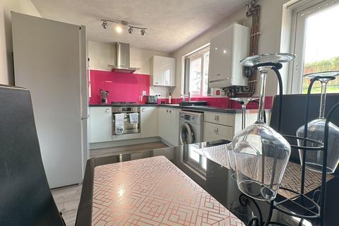 35 Willow Tree Grove, Stoke-on-trent, ST4 3BF
