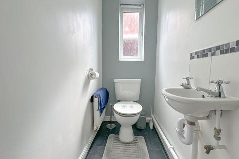 35 Willow Tree Grove, Stoke-on-trent, ST4 3BF