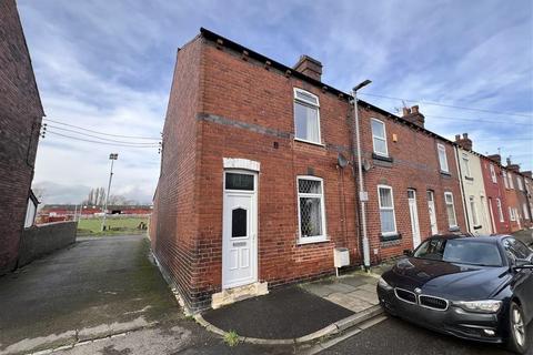 2 bedroom end of terrace house for sale, William Street, Castleford