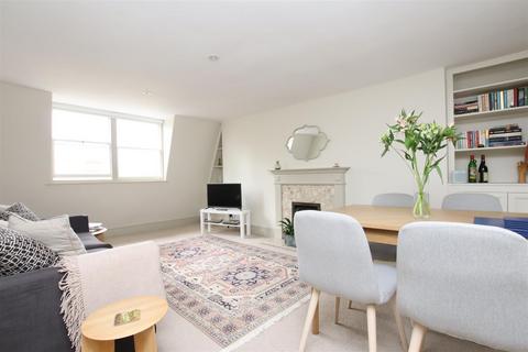 2 bedroom flat to rent, 7 Upper Church Street, Bath BA1