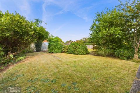 3 bedroom detached bungalow for sale, Crescent Road, Heybridge, Maldon