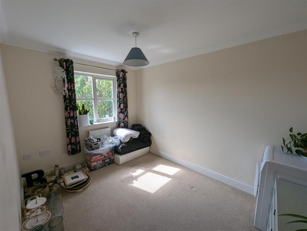 Bedroom 2.jpg