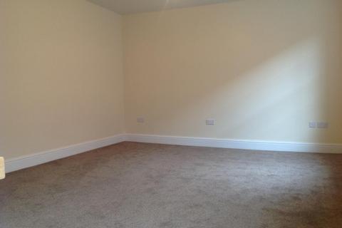 2 bedroom flat to rent, Bedford Street, Leamington Spa, CV32