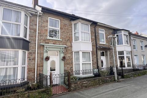 3 bedroom terraced house for sale, College View, Llandovery, Carmarthenshire.