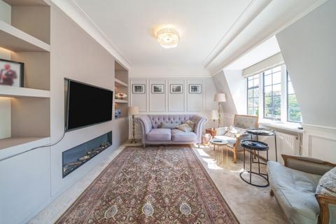 4 bedroom apartment to rent, Manor Fields Putney SW15