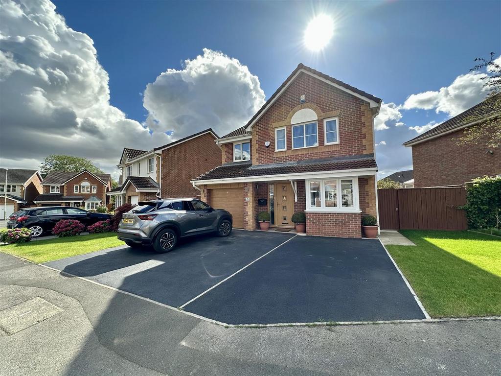 Stansted Grove, Middleton St. 4 bed detached house for sale