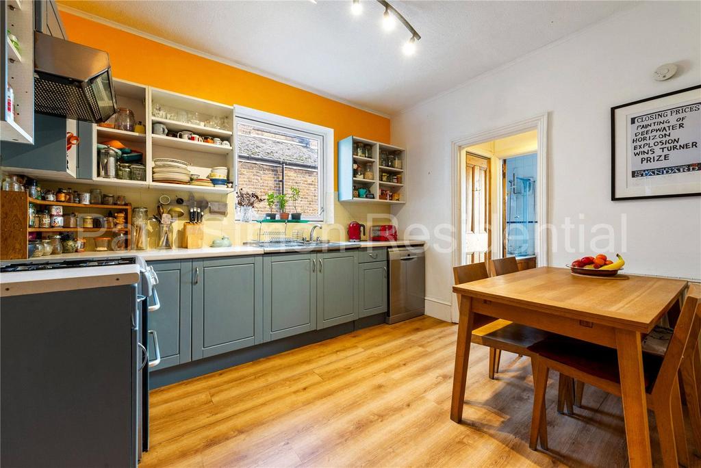 Heysham Road, London, N15 2 bed apartment for sale £475,000