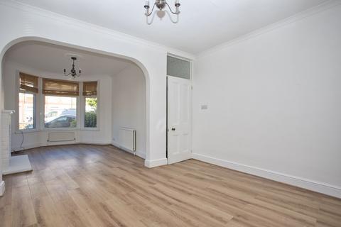 3 bedroom end of terrace house for sale, St. Winifred Road, Folkestone, CT19