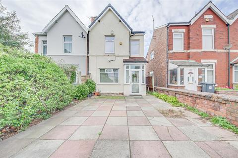 2 bedroom semi-detached house for sale, Thornton Road, Southport PR9