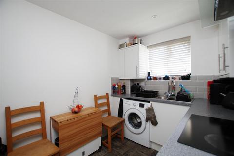 1 bedroom terraced house for sale, Barnum Court, Swindon SN2