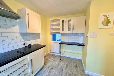 1 bedroom ground floor flat for sale, St Clairs Road, St Osyth, Clacton-on-Sea, CO16