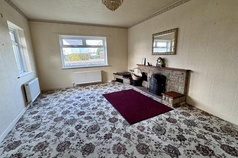 2 bedroom semi-detached bungalow for sale, Craig Y Don Estate, Benllech, Tyn-Y-Gongl