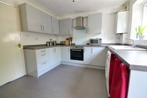 3 Engalee, East Grinstead, RH19 1FE