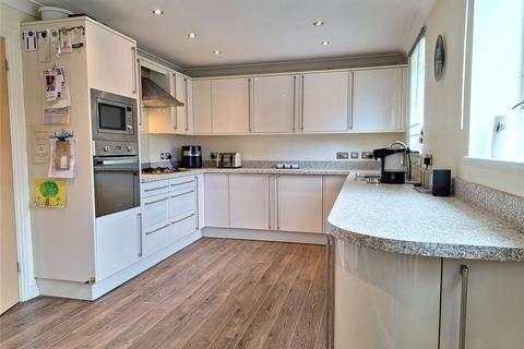 7 Oakley Drive, Oldham, OL1 4TR