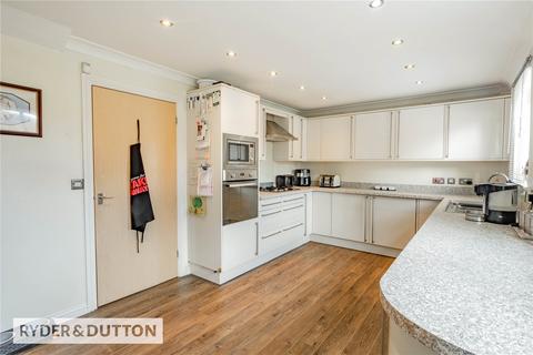 7 Oakley Drive, Oldham, OL1 4TR