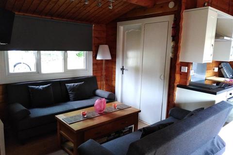 2 bedroom house for sale, Cabin 337 - FREEHOLD