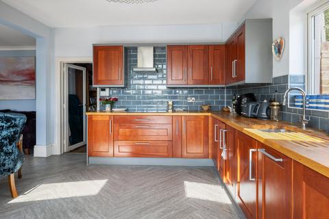 Weald House Vicarage Lane, North Weald, Epping, CM16 6AL