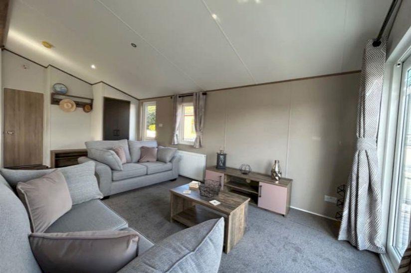 Birchington Vale Holiday Park... 2 bed lodge for sale £174,995