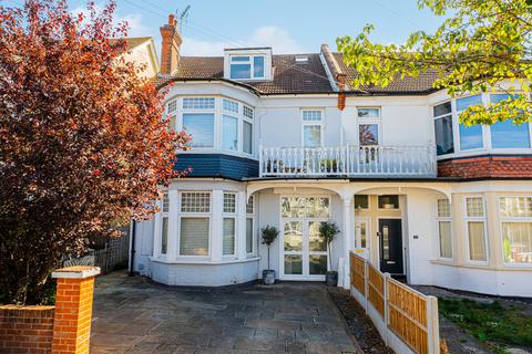 5 bedroom semi-detached house for sale, Ailsa Road, Westcliff-on-sea, SS0