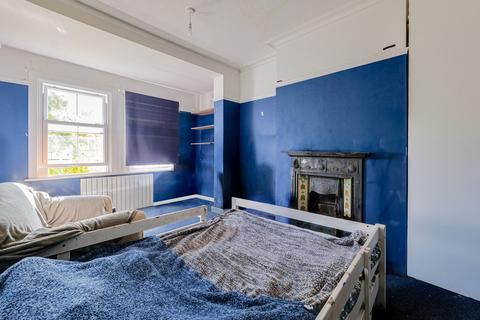 36 Ailsa Road, Westcliff-on-sea, SS0 8BL