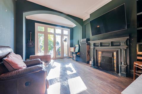 36 Ailsa Road, Westcliff-on-sea, SS0 8BL
