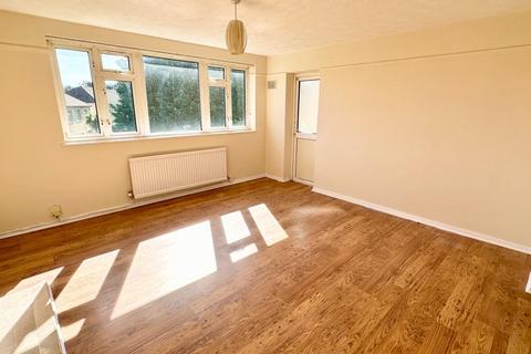 2 bedroom flat for sale, Gill Avenue, Fishponds, Bristol