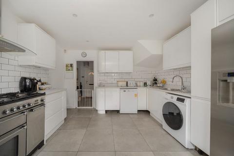 3 bedroom terraced house for sale, College Close, Twickenham