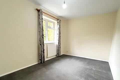 2 Chalgrove Field, Freshbrook, Swindon, SN5 8QA