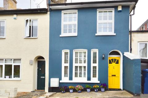 2 bedroom terraced house for sale, Summers Row, North Finchley