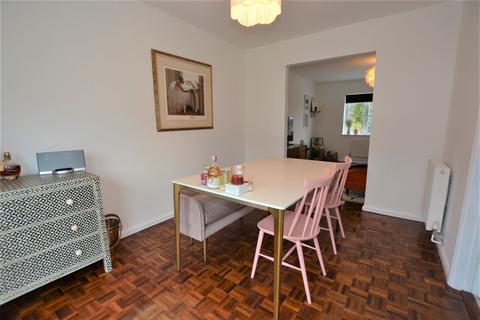 3 bedroom apartment for sale, Grove Court, Beaconsfield, HP9