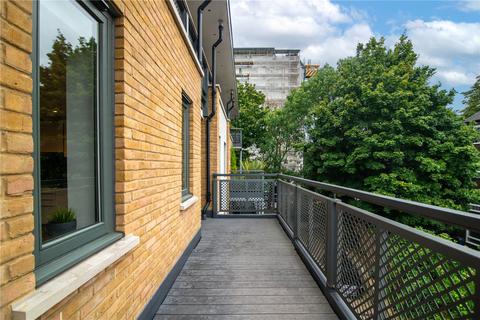 3 bedroom apartment for sale, Spring Grove, London, W4