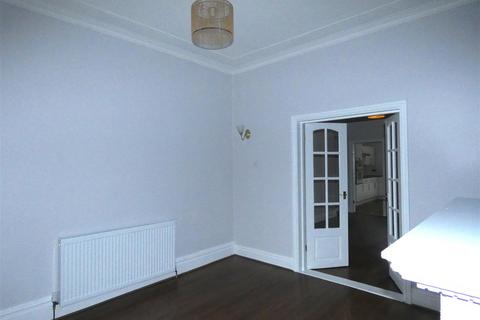 3 bedroom terraced house to rent, Osborne Street, Shaw OL2