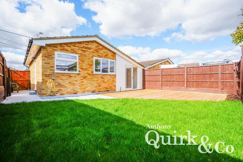 2 bedroom detached bungalow for sale, Tewkes Road, Canvey Island, SS8