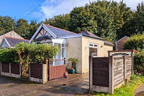 2 bedroom detached bungalow for sale, Edmonds Street, Middleton, Manchester, M24