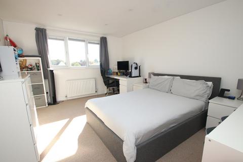 9 Cygnet Close, Orpington, BR5 2FB