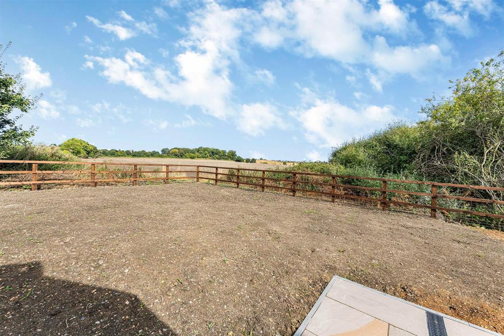 Garden &amp; Open Field Views