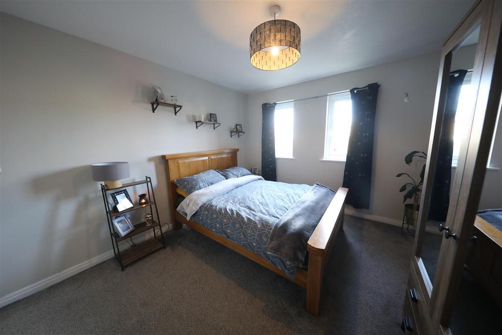 26 Chandler - Bedroom.jpg