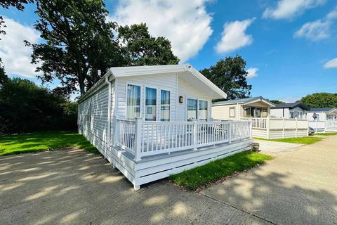 2 bedroom holiday park home for sale, The Fairway, Sandown, Isle of Wight PO36