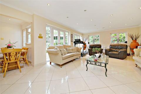 4 bedroom detached house for sale, Lamorna Close, Radlett, Hertfordshire, WD7