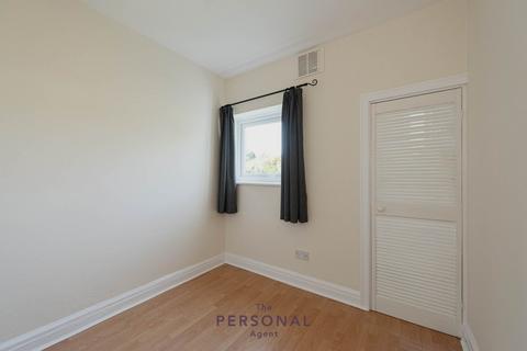 2 bedroom maisonette to rent, Ridgeway, Epsom